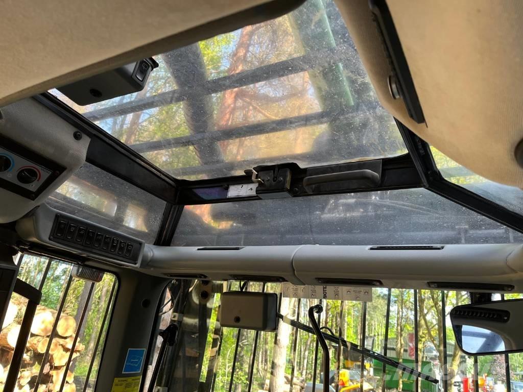 Valtra T183 Versu Traktory