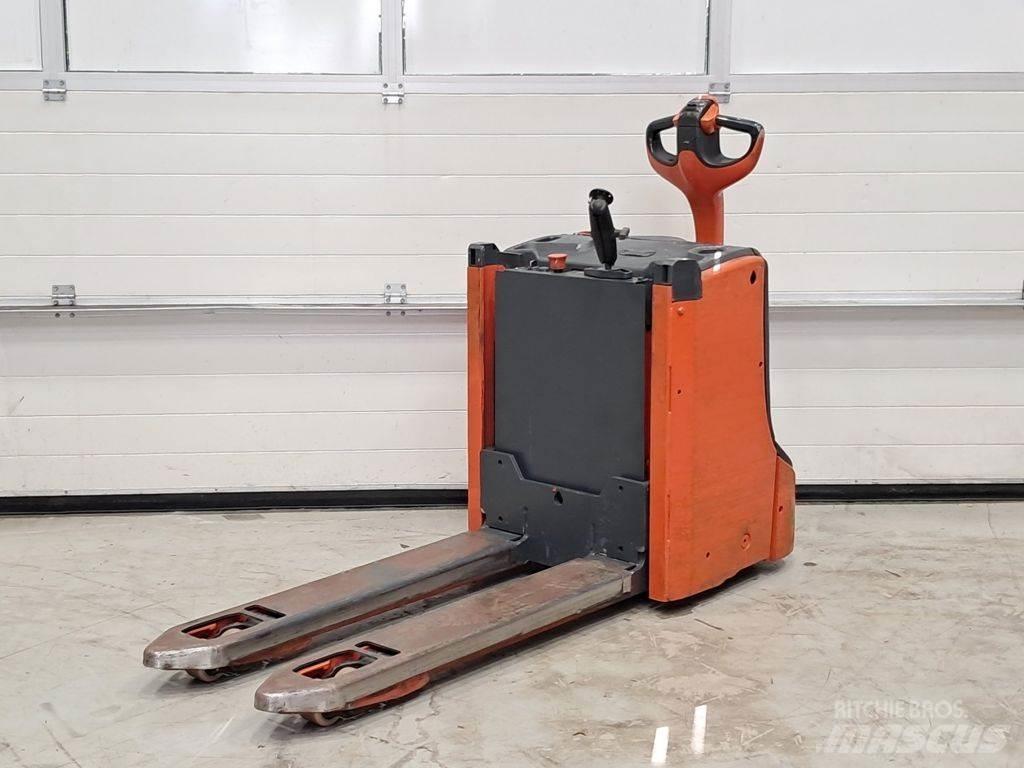 Linde T16L Nízkozdvižný vozík