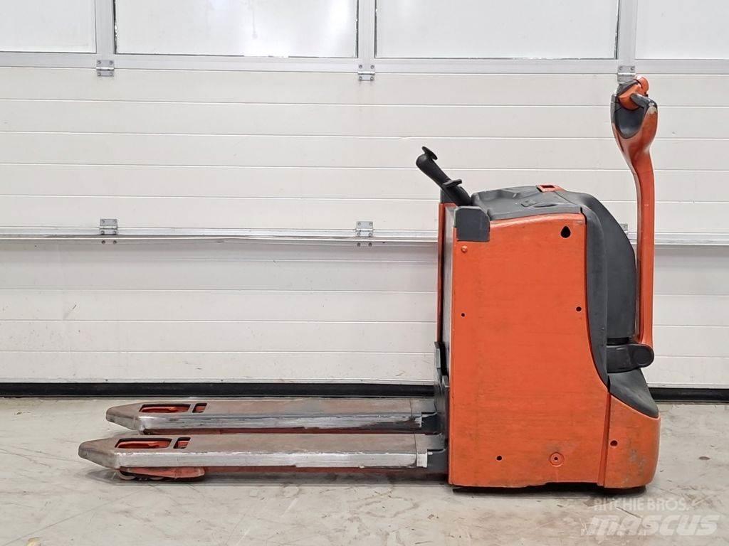 Linde T16L Nízkozdvižný vozík
