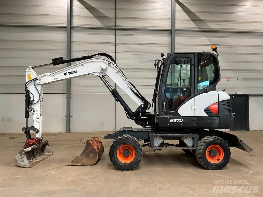 Bobcat E 57 W Kolová rýpadla