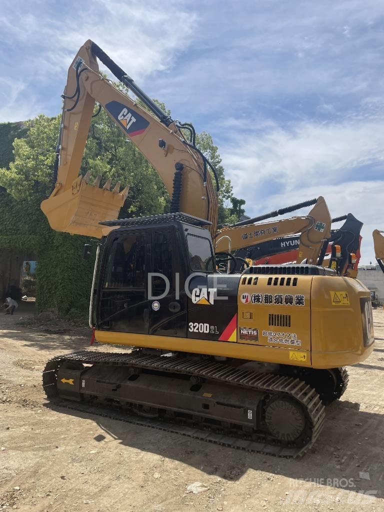CAT CAT320D Midi rýpadla 7t - 12t