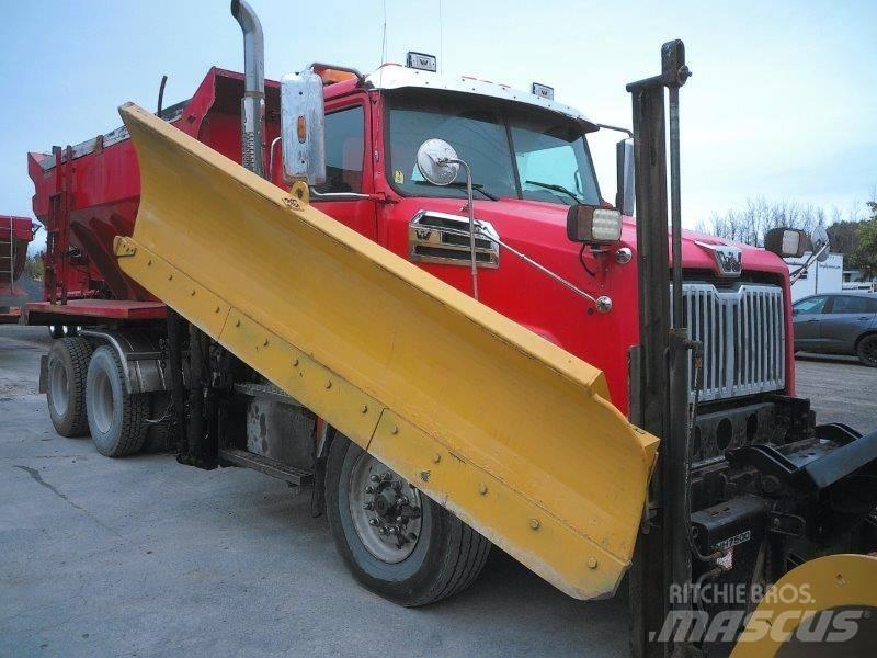 Western Star 4700 SB Sněžné pluhy, přední sněhové radlice