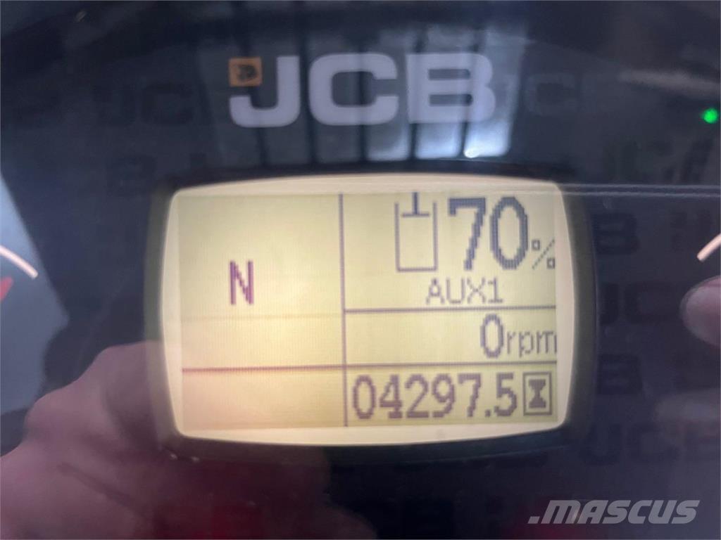 JCB TM 220 Agri Kolové nakladače