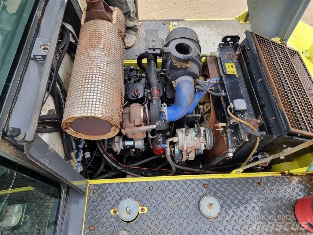 Ammann AP 240 Pneumatikové válce
