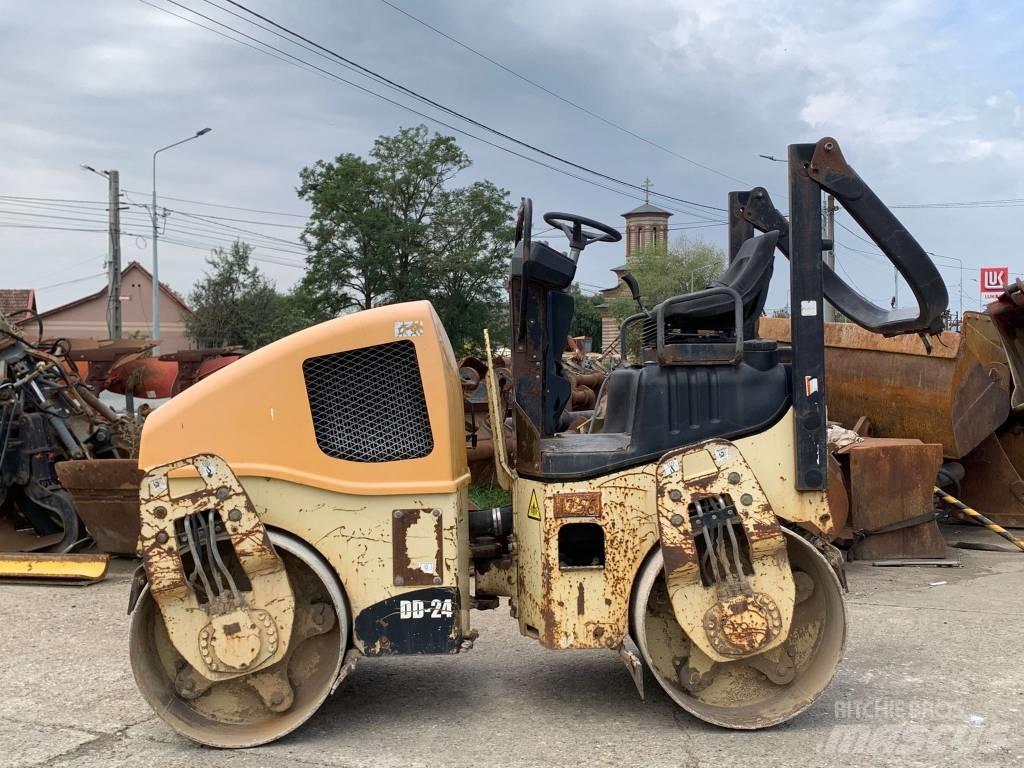 Volvo DD 24 Tandemové válce