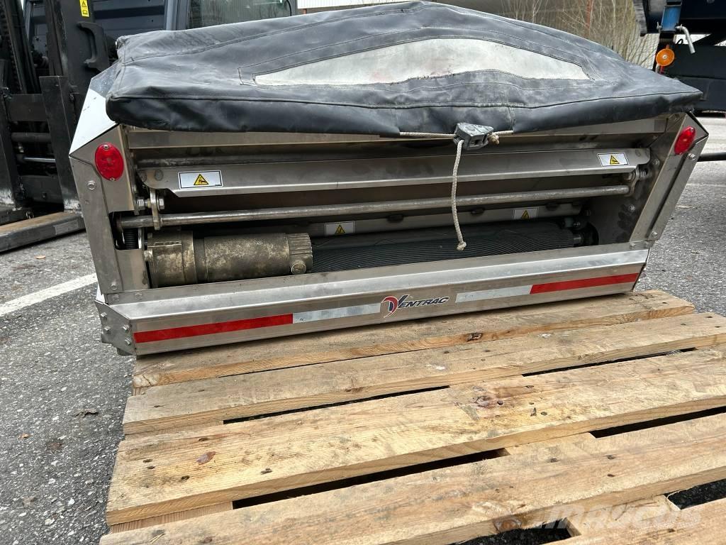 Ventrac SA250 Sypače