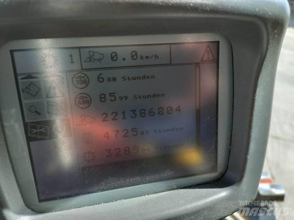 New Holland CX 760 Sklízecí mlátičky