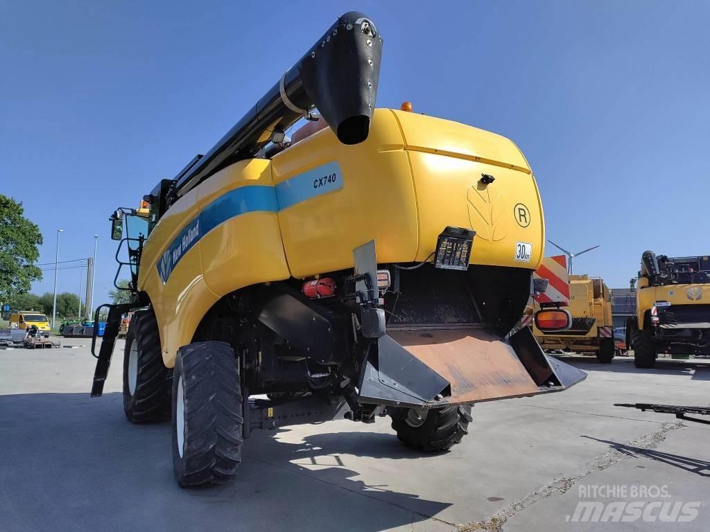 New Holland CX 760 Sklízecí mlátičky