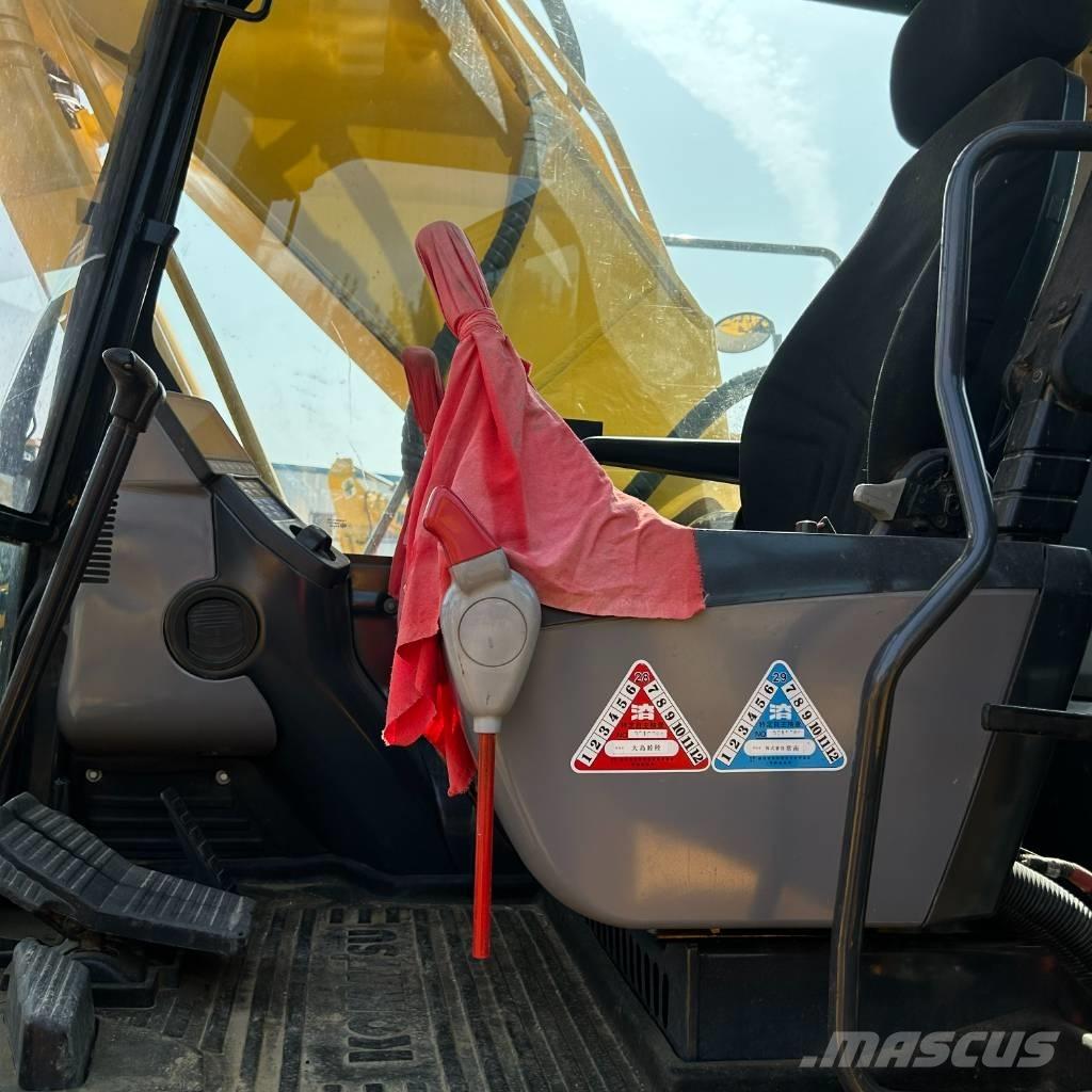 Komatsu 200-8 Pásová rýpadla