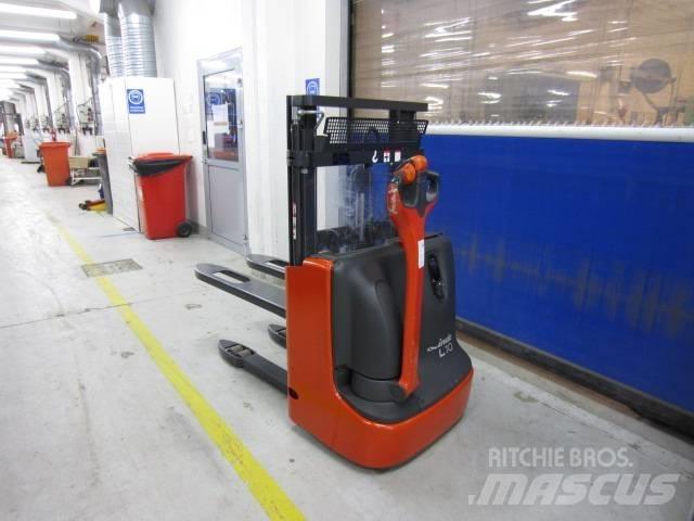 Linde L 10 Ručně vedené vysokozdvižné vozíky