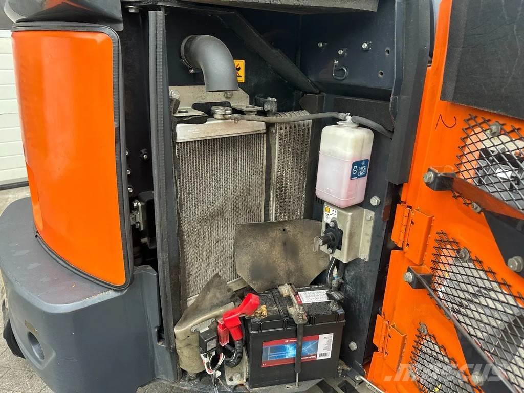 Hitachi ZX26U-6CR Mini rýpadla < 7t