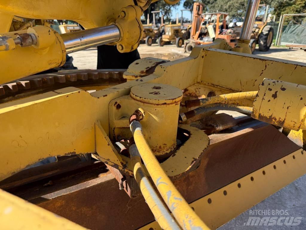 CAT 14 G Grejdry