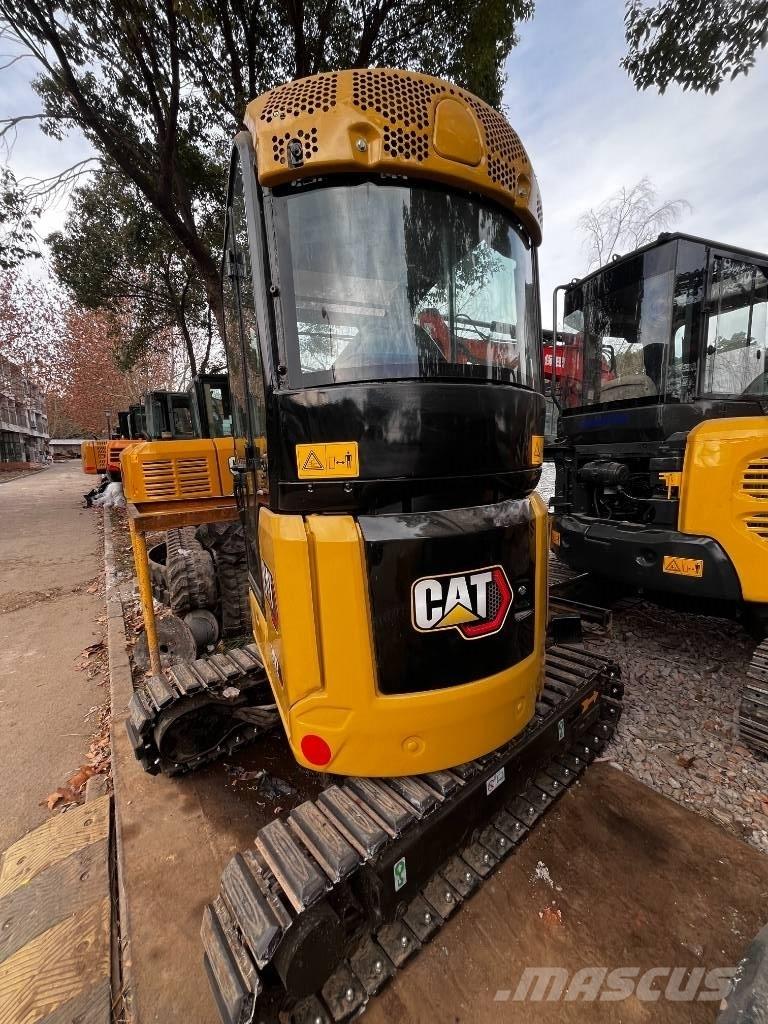 CAT 302 Pásová rýpadla