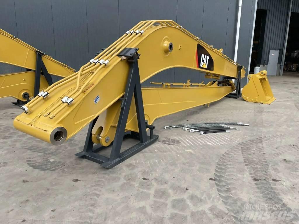 CAT 323F 18m Set Hloubkové lopaty