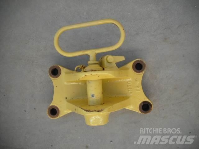 Komatsu D51 Pásové dozery