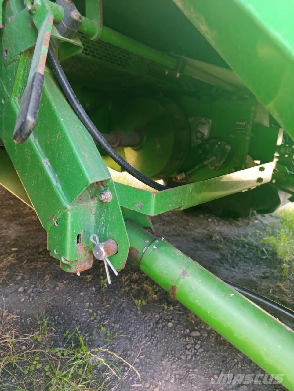 John Deere W650 Sklízecí mlátičky