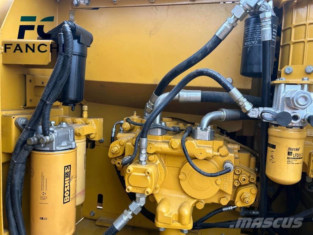 CAT 320d2 Pásová rýpadla