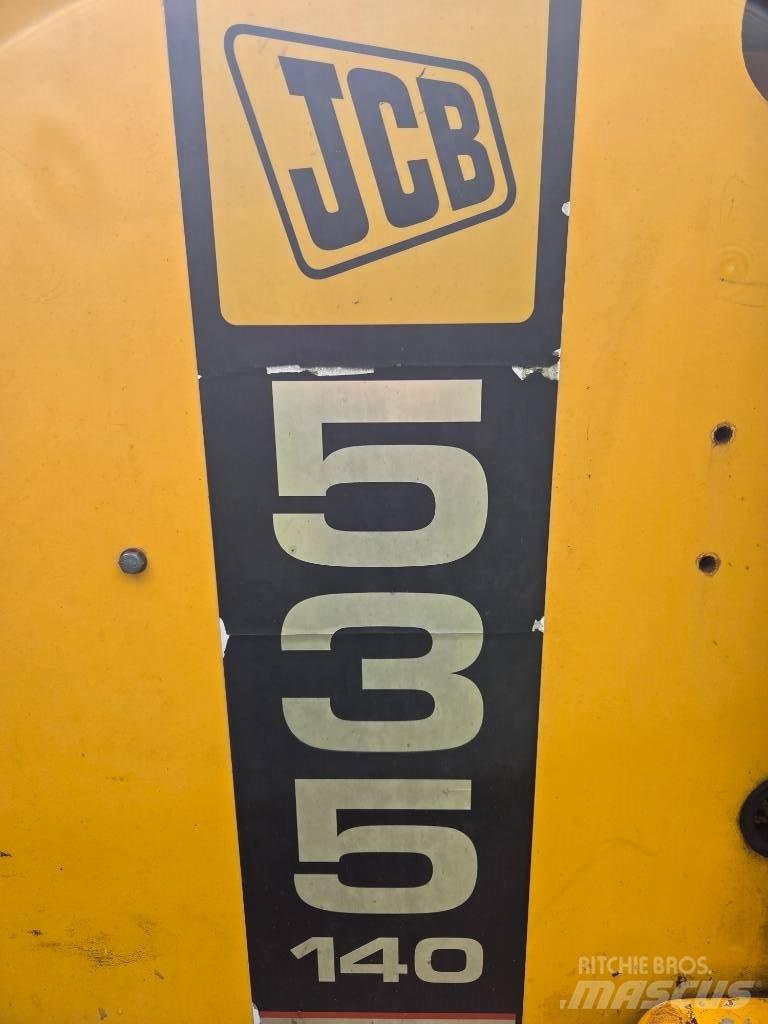JCB 535-140 Teleskopické manipulátory