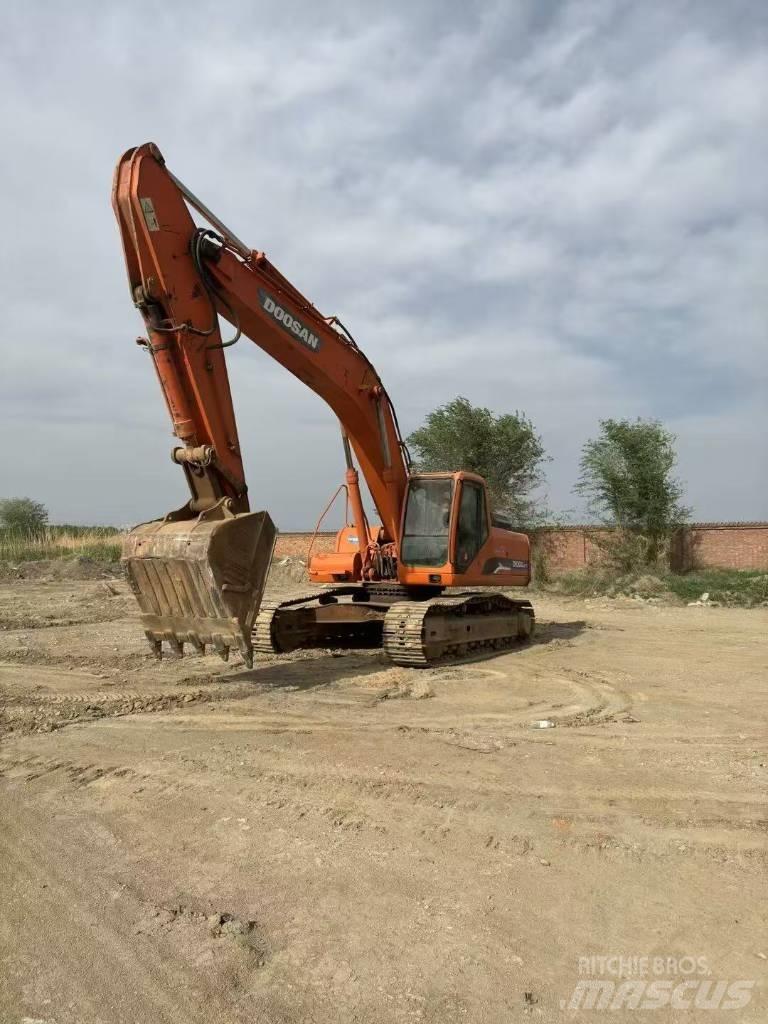 Doosan DH 300 LC-7 Pásová rýpadla