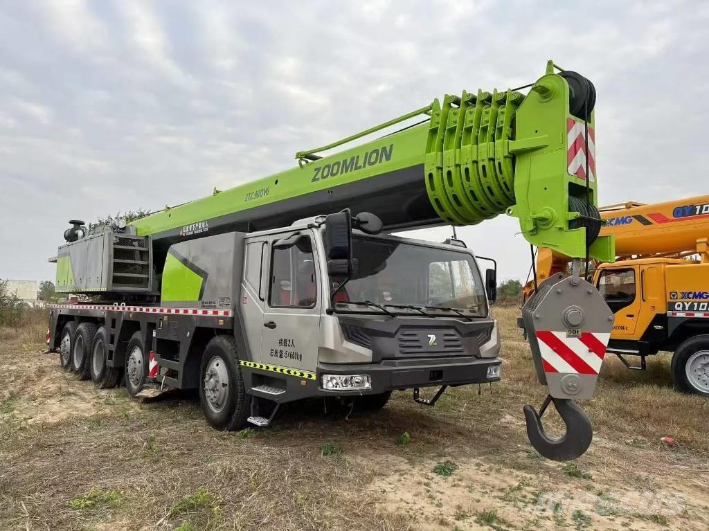 Zoomlion ZTC900V Univerzální terénní jeřáby