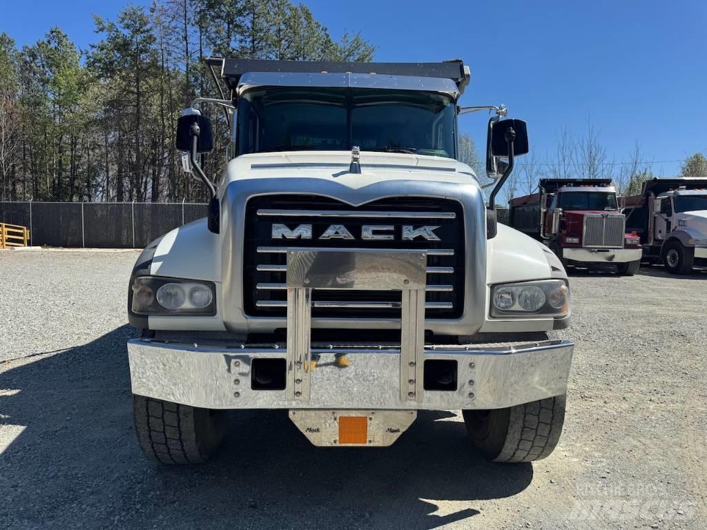 Mack Granite GU 433 Sklápěče