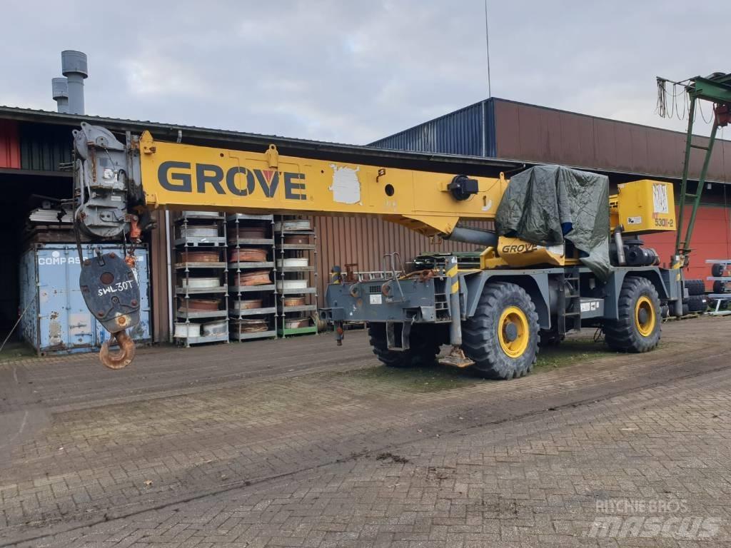 Grove RT 530 E-2 Jeřáby pro těžký terén