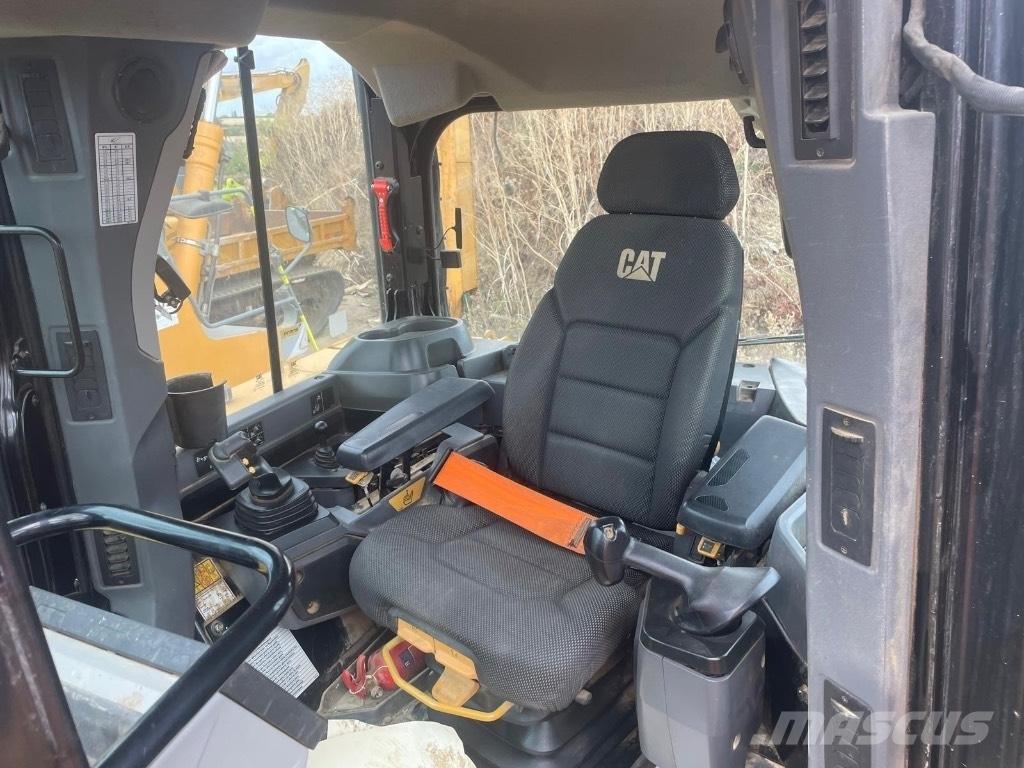 CAT D 6 LGP Pásové dozery