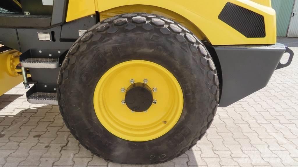Bomag BW177 D-5 Tahačové válce