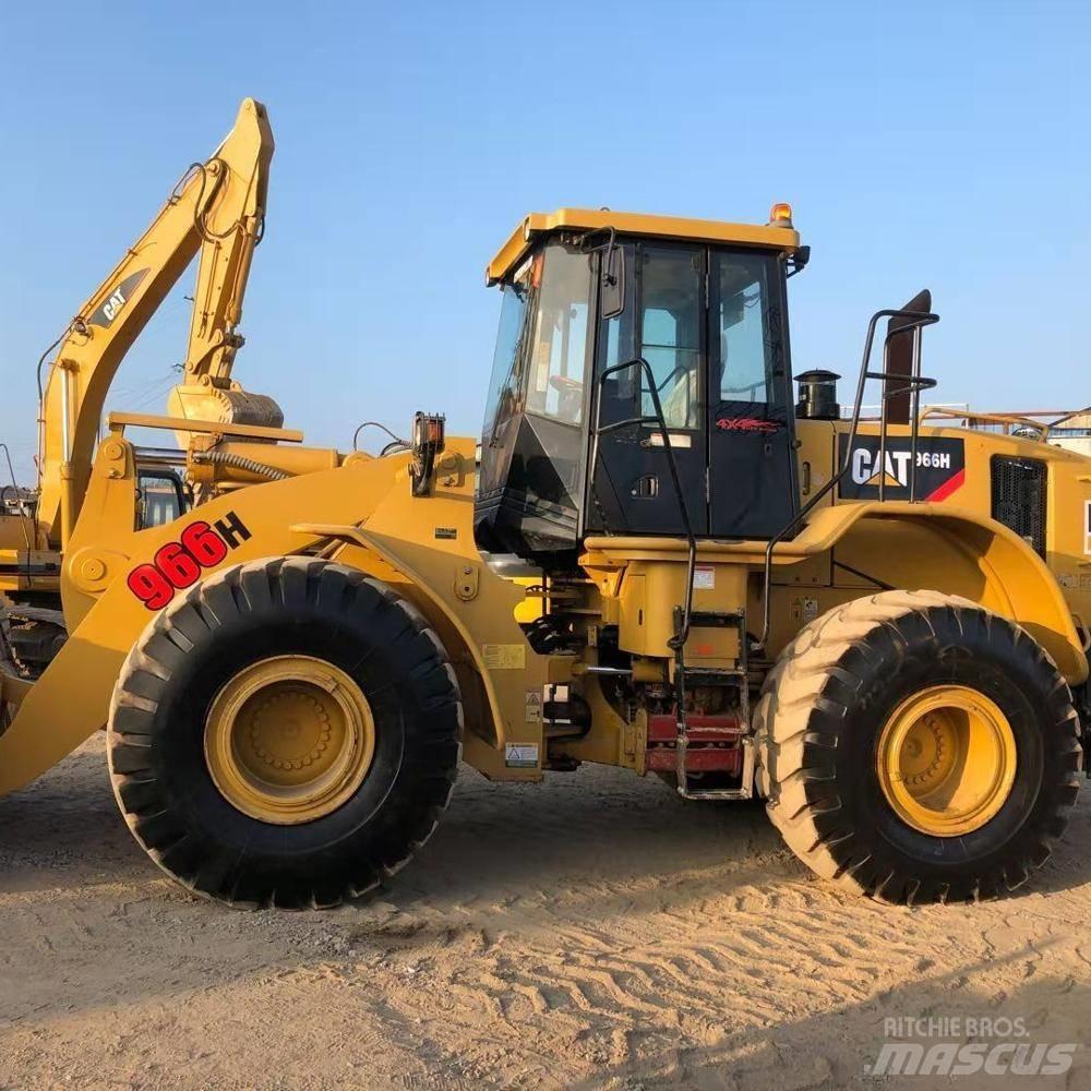 CAT 966H Kolové nakladače