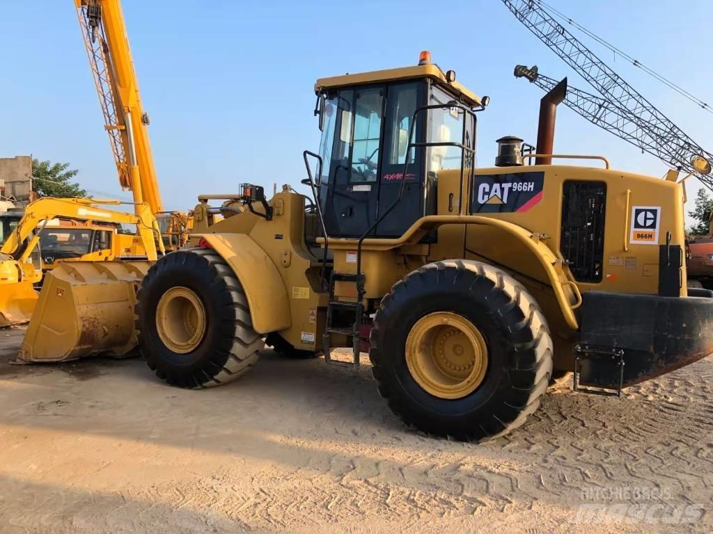 CAT 966H Kolové nakladače