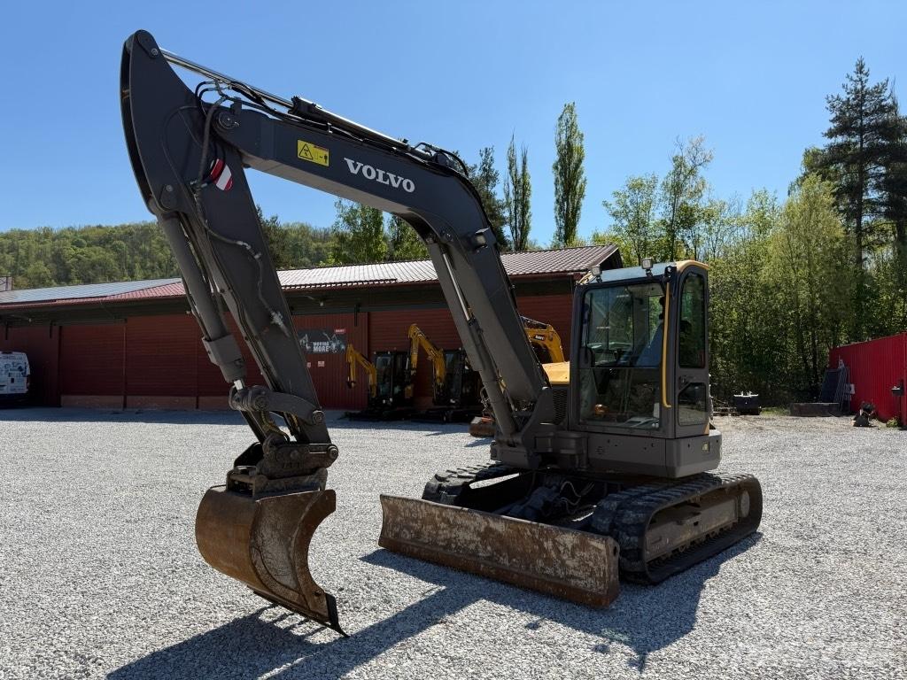 Volvo ECR88D Midi rýpadla 7t - 12t