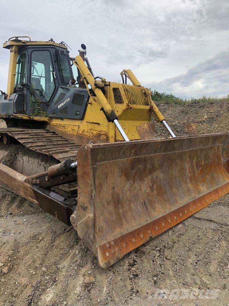 Komatsu D 65 PX-12 Pásové dozery