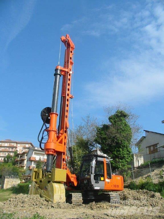 Tescar CF6 DW Pilířové jeřáby