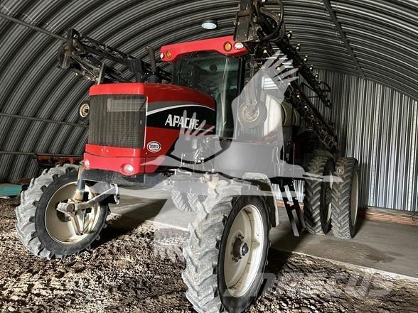 Apache AS1010 Samohybné postřikovače