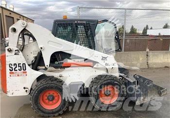 Bobcat S250 Smykem řízené nakladače