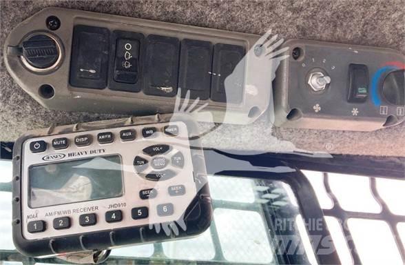 Bobcat S250 Smykem řízené nakladače