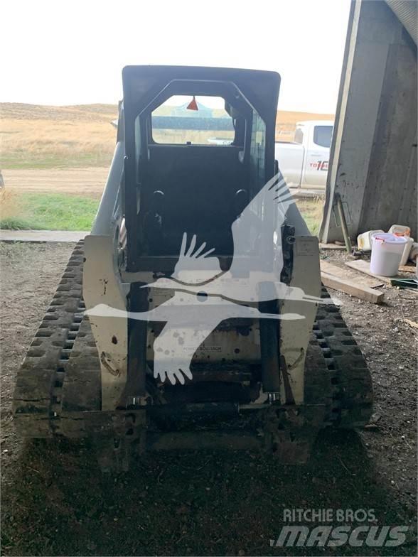 Bobcat T300 Smykem řízené nakladače
