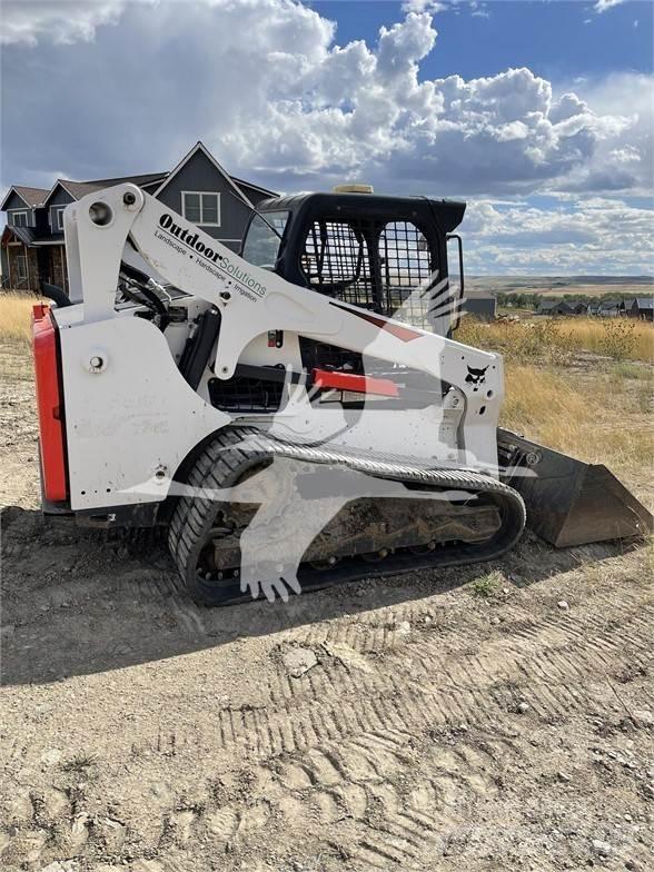 Bobcat T740 Smykem řízené nakladače