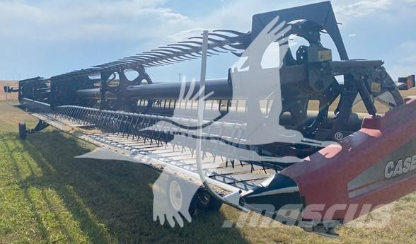 Case IH 2152 Kombajnové hlavice