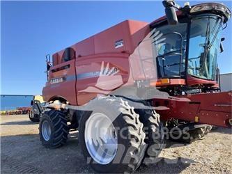 Case IH 8240 Sklízecí mlátičky