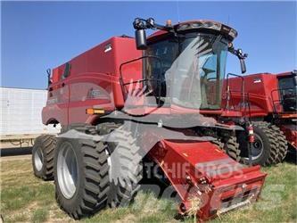 Case IH 8250 Sklízecí mlátičky