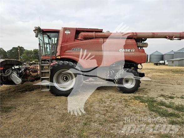 Case IH 8250 Sklízecí mlátičky