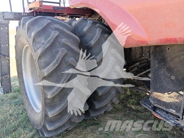 Case IH 8250 Sklízecí mlátičky