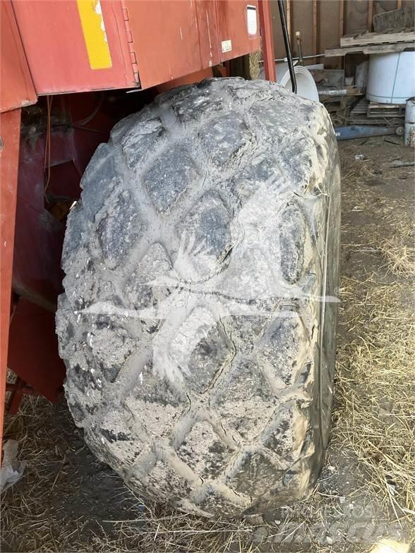 Case IH 8580 Lis na hranaté balíky