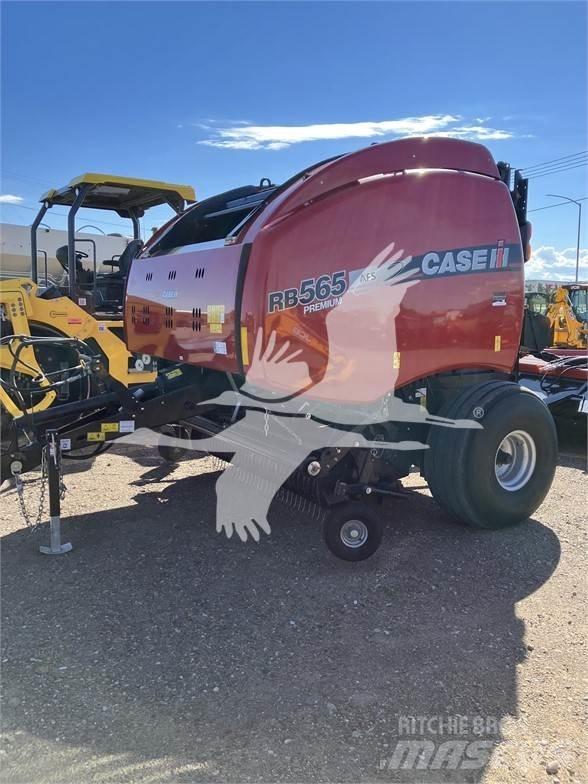 Case IH RB565 Lis na válcové balíky