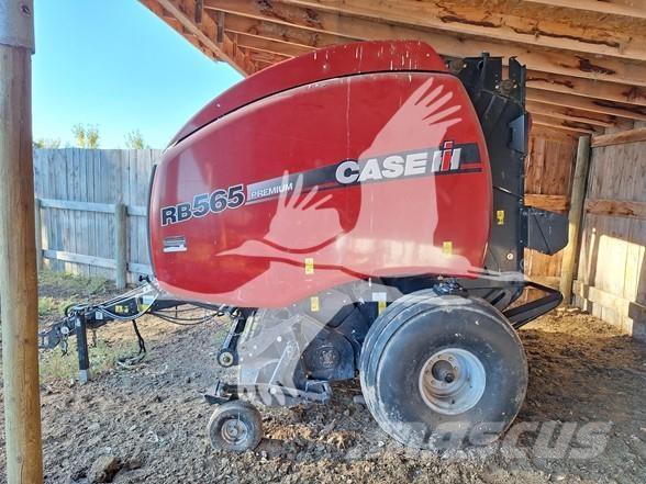 Case IH RB565 Lis na válcové balíky