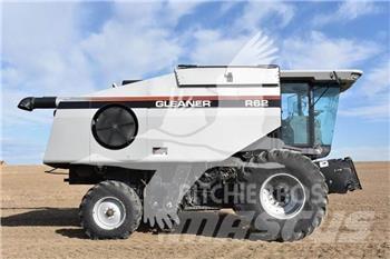 Gleaner R62 Sklízecí mlátičky