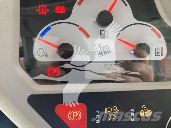 JCB 3TS-8T Smykem řízené nakladače