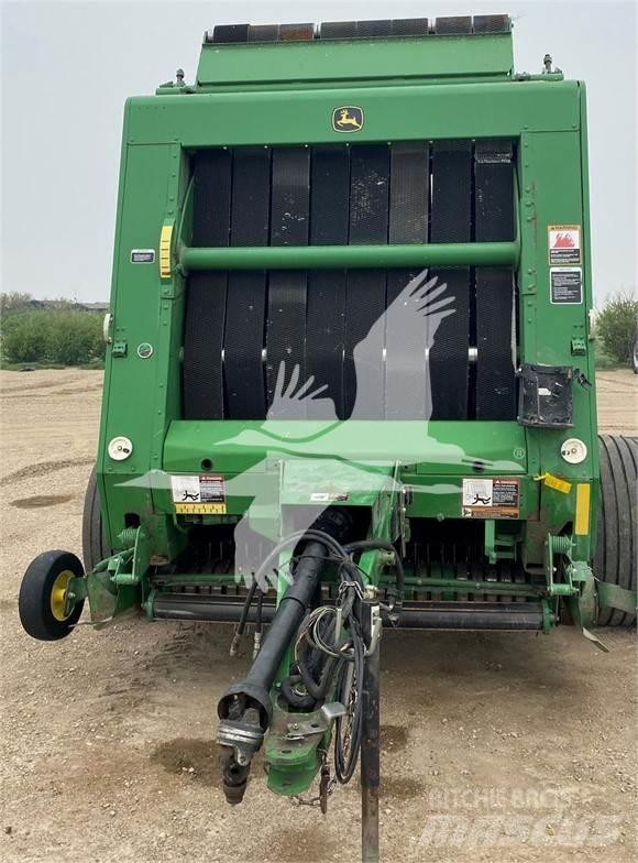John Deere 568 Lis na válcové balíky