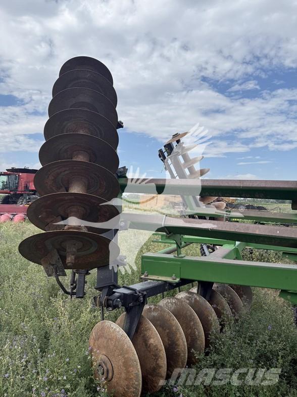 John Deere 630 Talířové brány